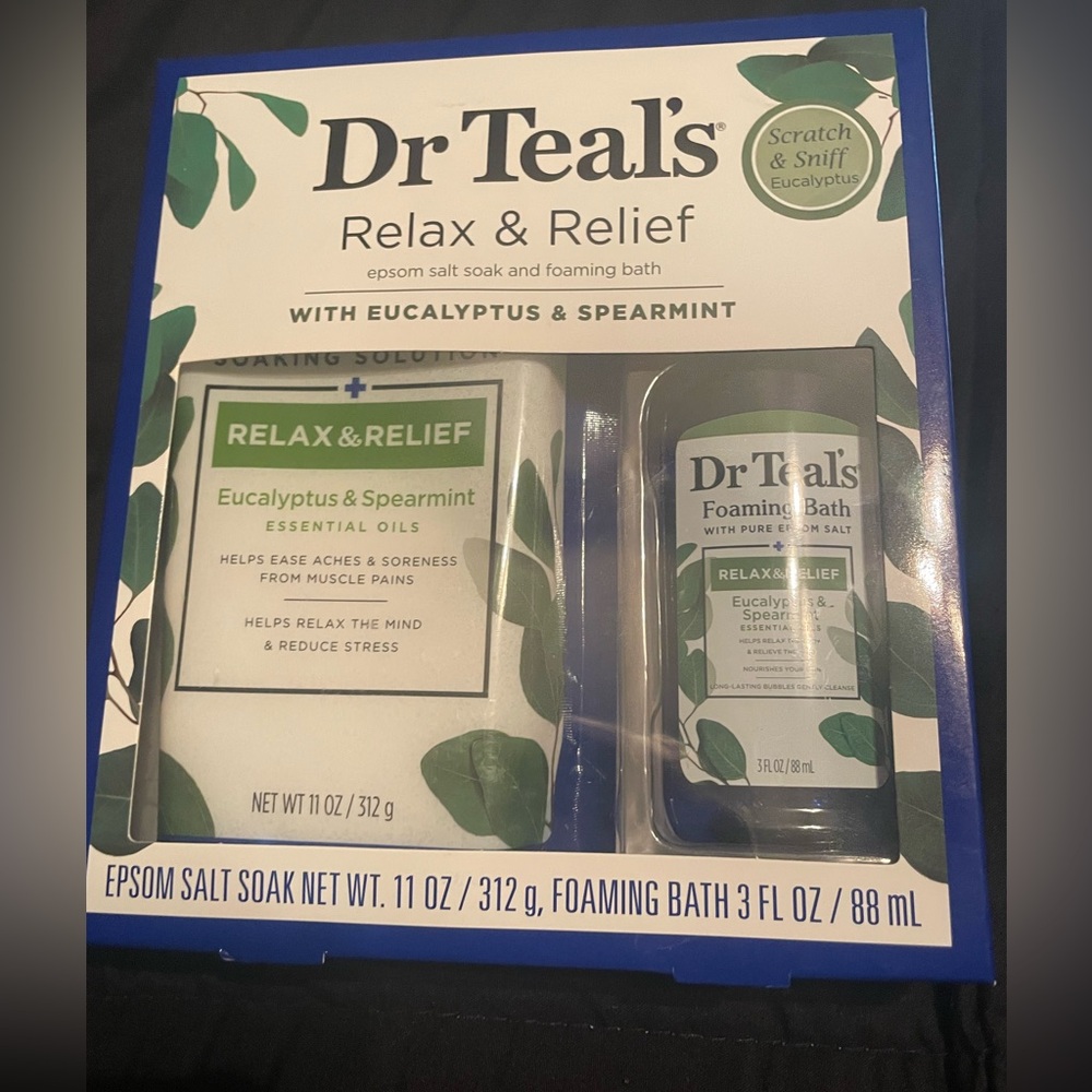 Dr Teal's Relax & Relief Eucalyptus & Spearmint Bath Soak & Foaming Bath Set
